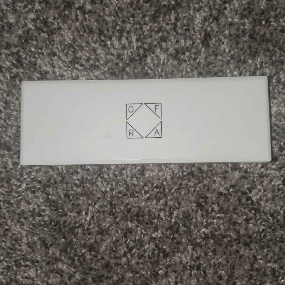 Ofra highlighter palette (BRAND NEW)